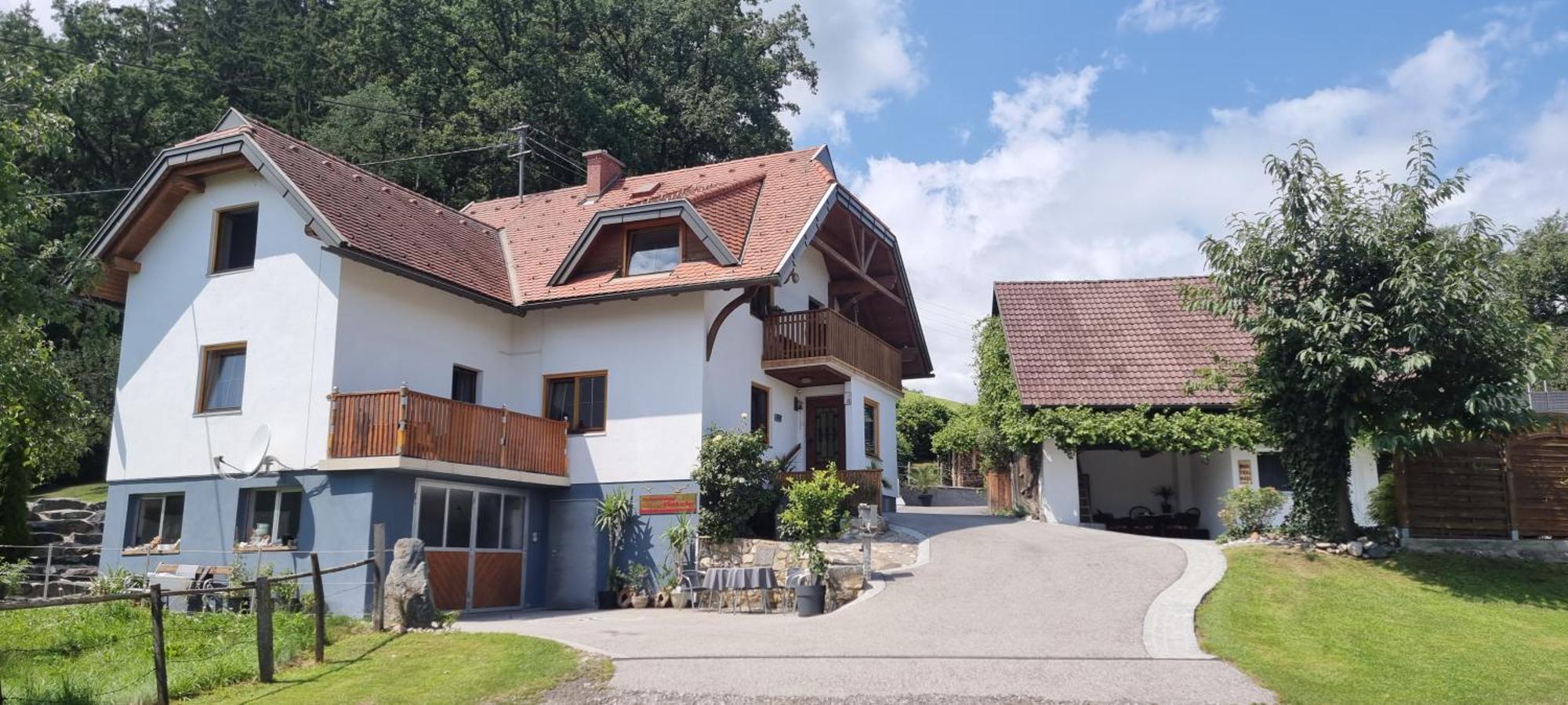 Ferienwohnungen Klimbacher Wolfsberg Bagian luar foto